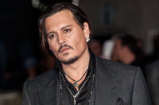 Johnny Depp is One of the Most Gentlemen in Hollywood and Loves to ...